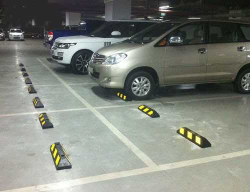 Nhà Thầu Thi Công Lắp Đặt Thanh Chặn Bánh Xe Giao Thông