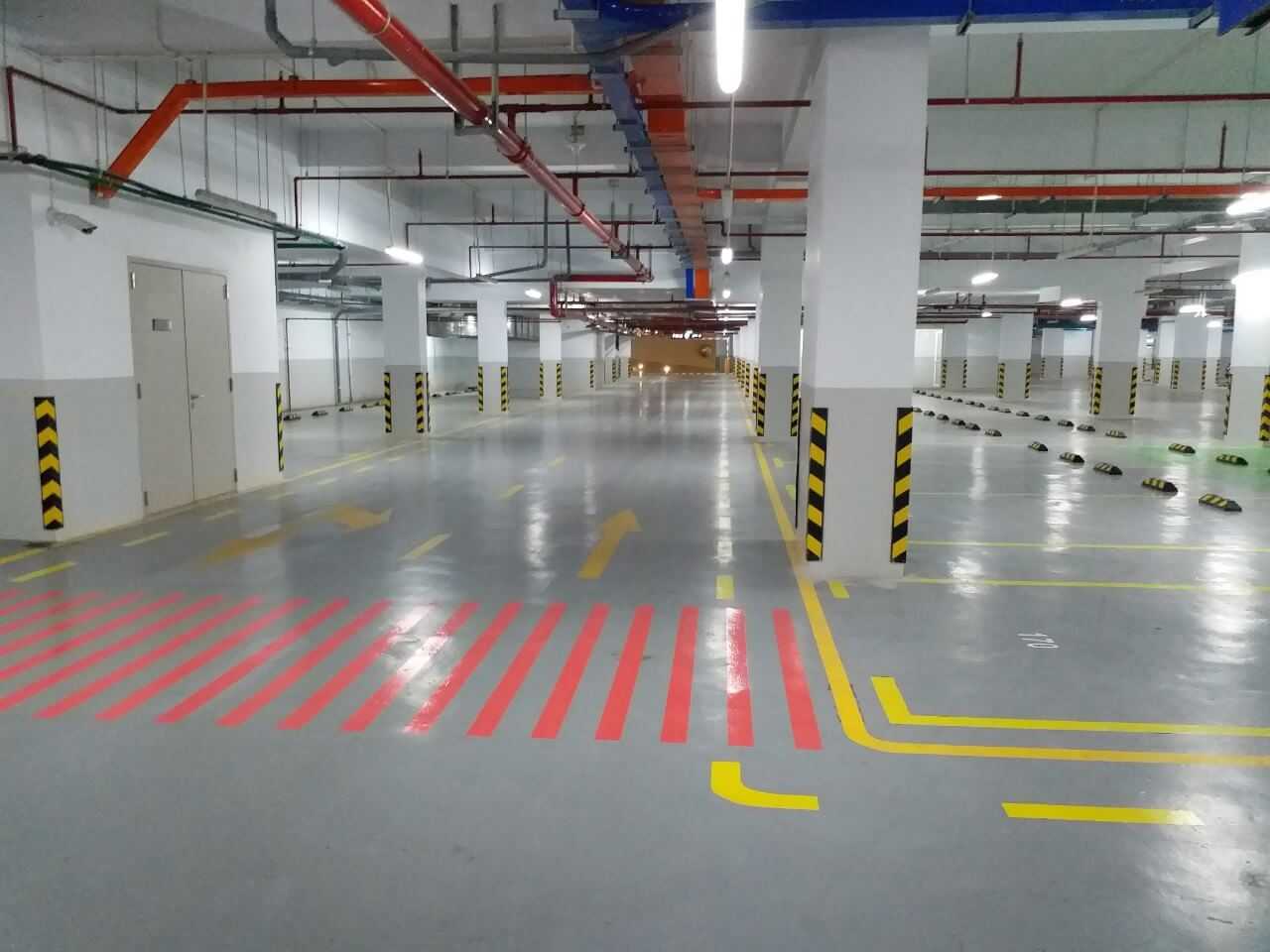 thi công sơn kẻ vạch tầng hầm giá rẻ