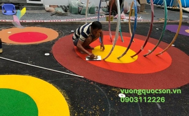 Làm Sân Ngoài Trời Cho Trẻ Em