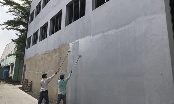 Thi công chống thấm tường ngoài trời